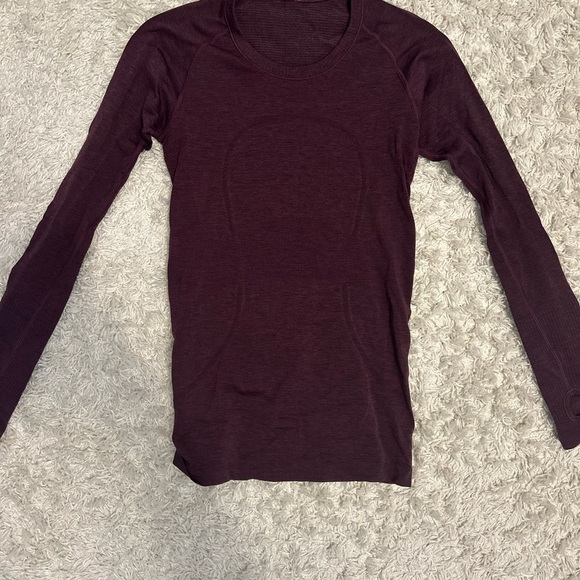 Lululemon Athletica Red Fitted Long Sleeve T-Shirt - Picture 1 of 2